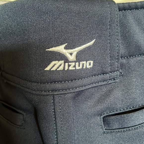 Navy Mizuno womens’s softball pants - size xs - Picture 4 of 4